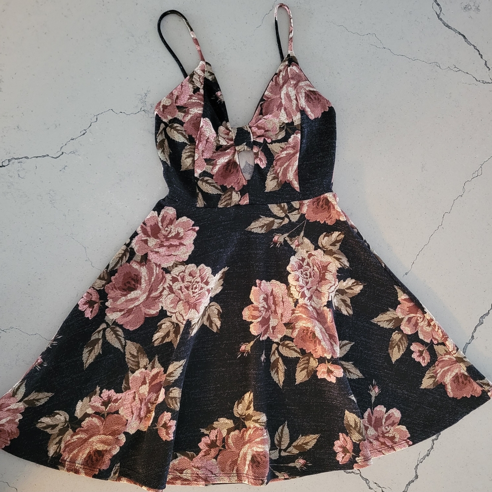 Floral Print Dress with Pink Roses